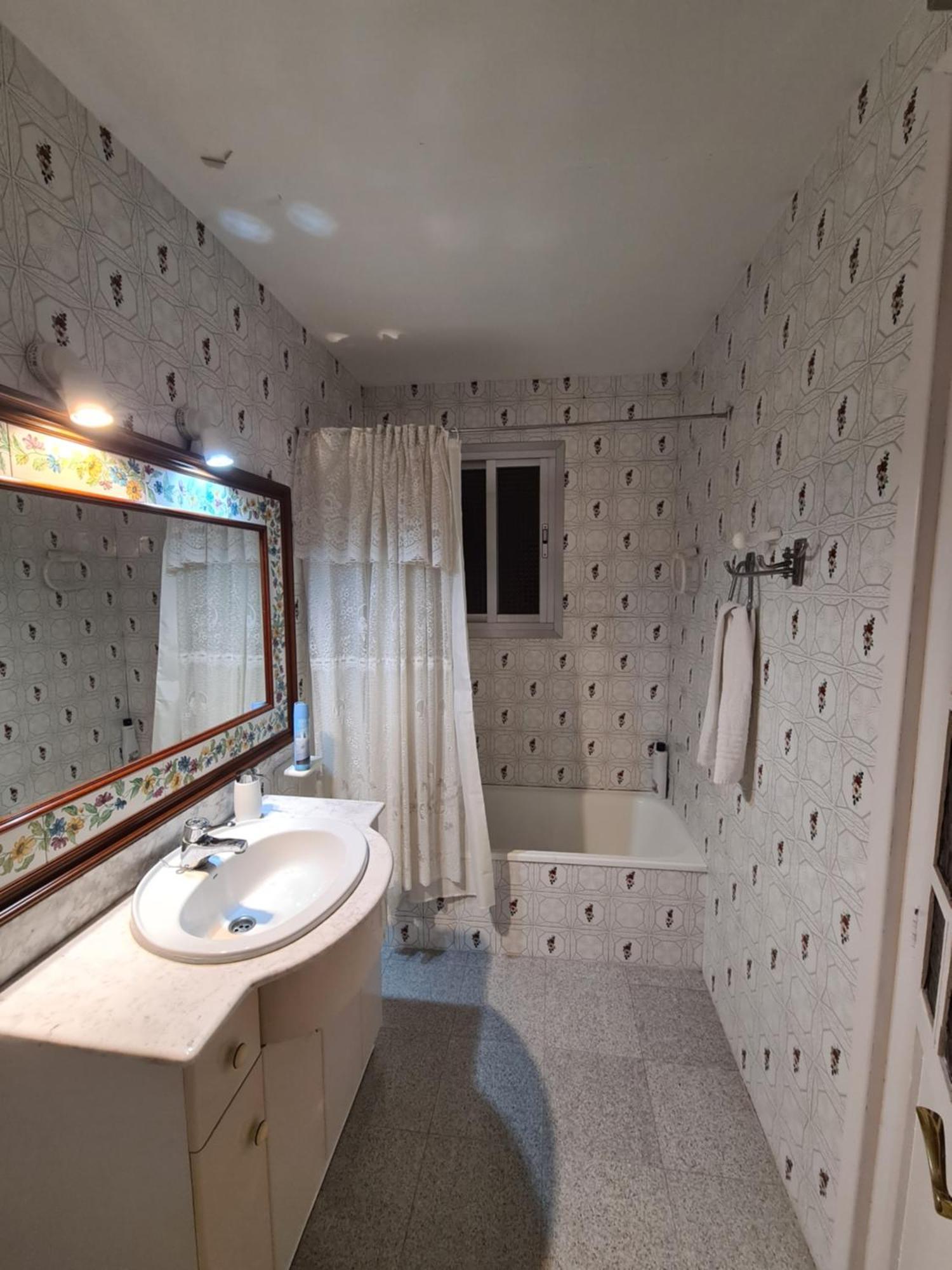 Aparthotel La Traviata - Buñol Pokoj fotografie